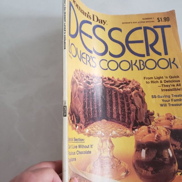 Woman's Day Dessert Lover's Cookbook Number 1 Single Issue - Picture 3 of 3